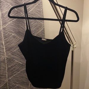 Cropped black velvet tanktop